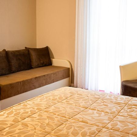 לריצ'י Hotel Italia מראה חיצוני תמונה