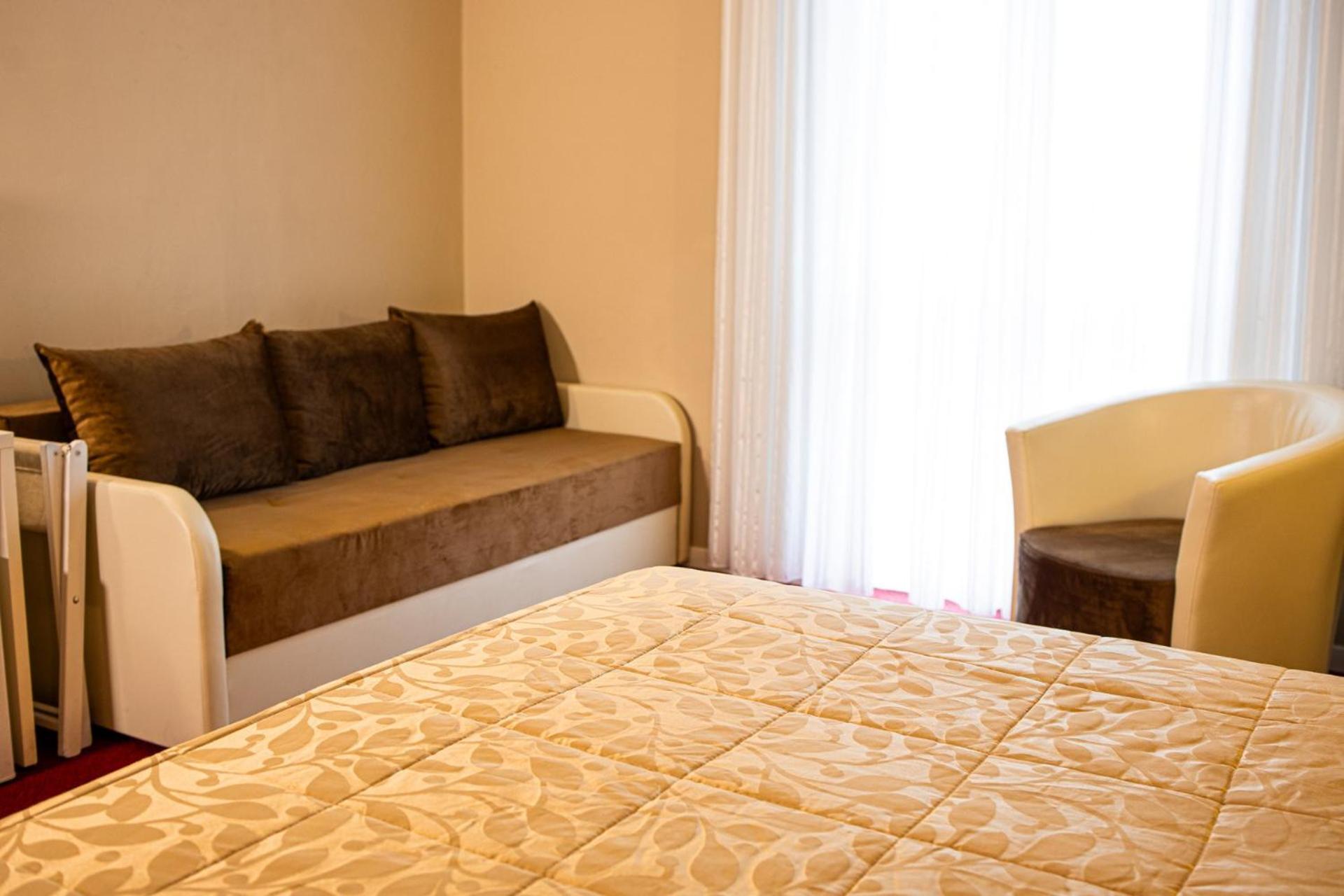 לריצ'י Hotel Italia מראה חיצוני תמונה