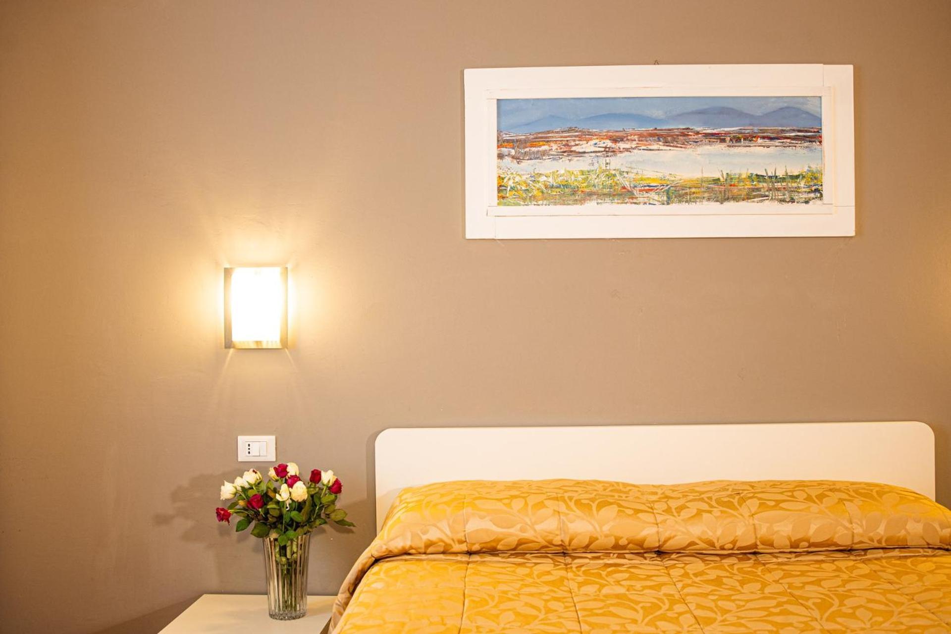 לריצ'י Hotel Italia מראה חיצוני תמונה